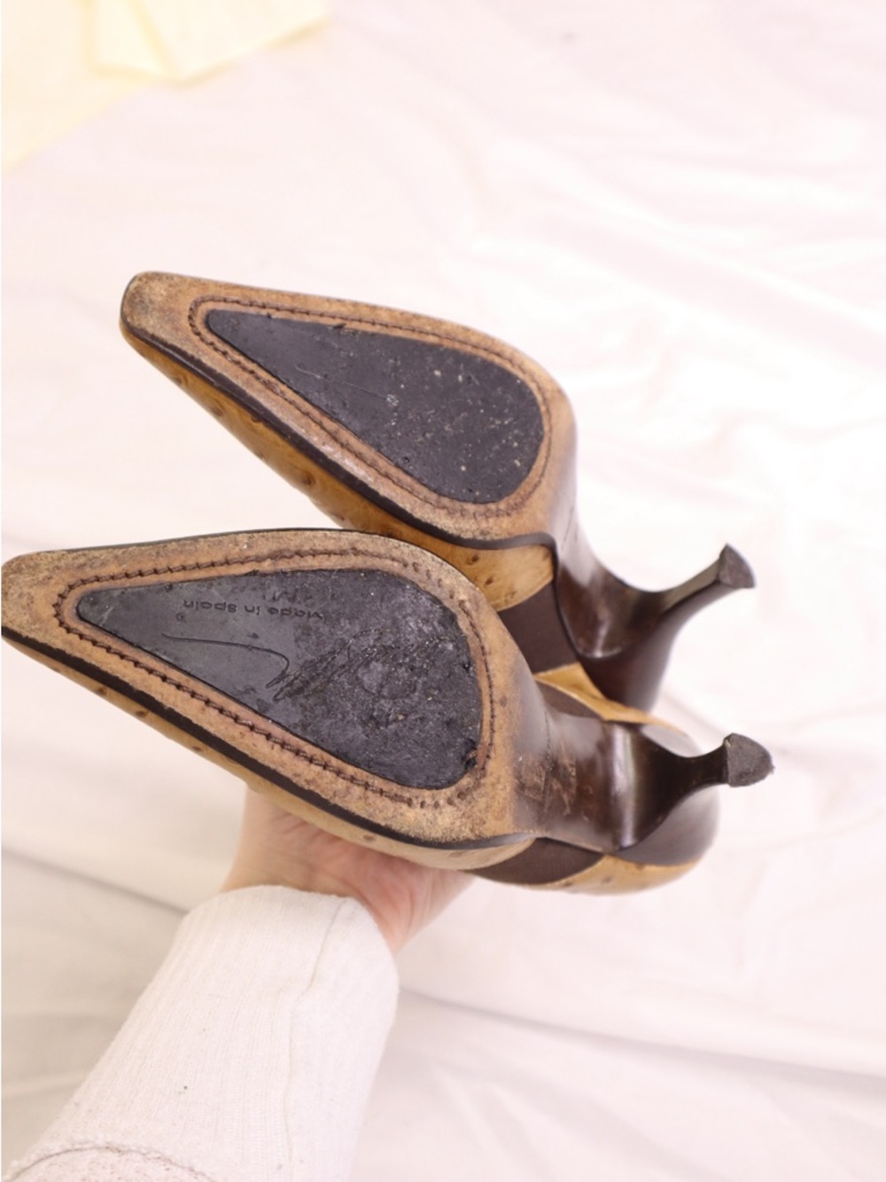 Donald J. Pliner Tan Ostrich-Textured Pointed Mules with Front Zip - Picture 6 of 6